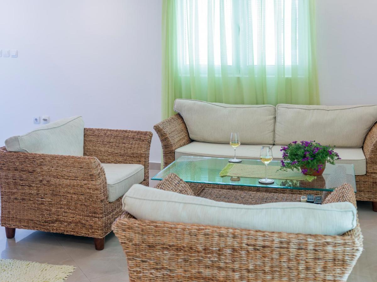 Green Home Apartments コトル エクステリア 写真